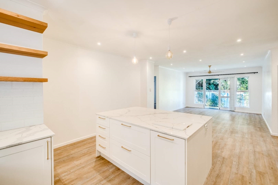 3 Bedroom Property for Sale in Lakeside Western Cape